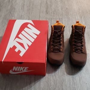 Nike Leather Boots (Fauna Brown)